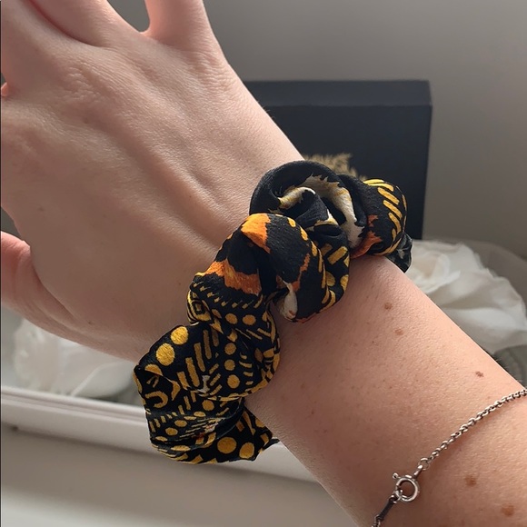 Scrunchie - Picture 2 of 2